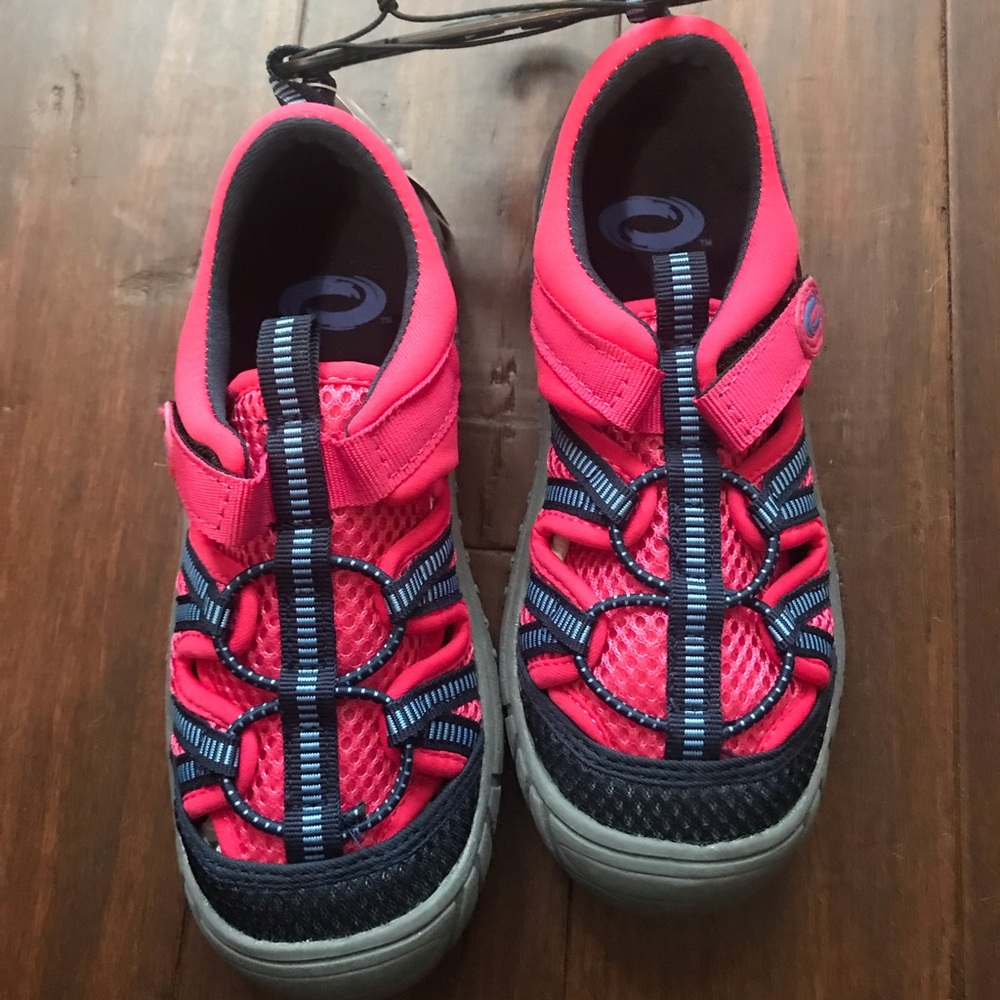 New kids water shoes!